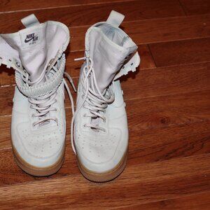 Nike SF Air Force 1 High Light Bone W Women Size: 9